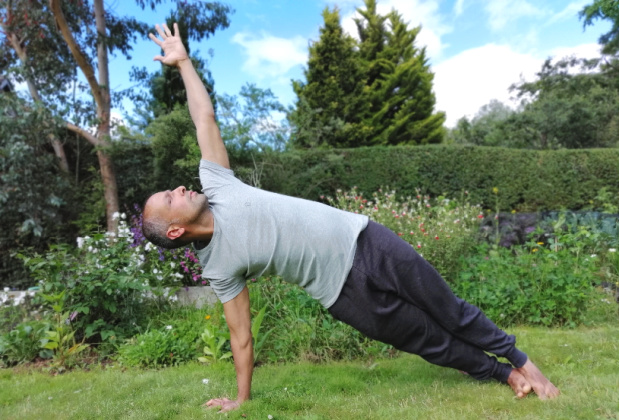 side plank yoga pose